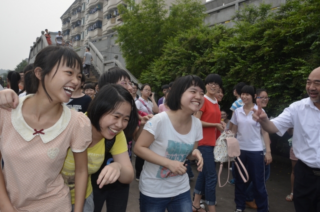 正源学校2014年高考照片集锦